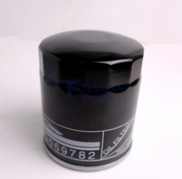 oil filter MD069782 Factory direct supply